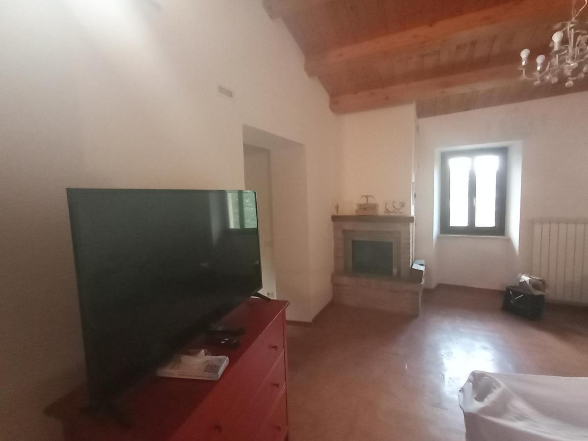 Villa Claudi Camerino Kültér fotó